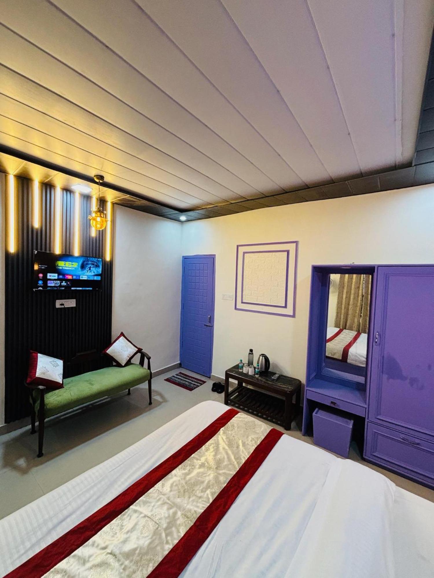Hotel Amar Mussoorie Exteriör bild